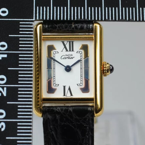 RARE! Near Mint Cartier Tank Watch With Full Box - Picture 8 of 8